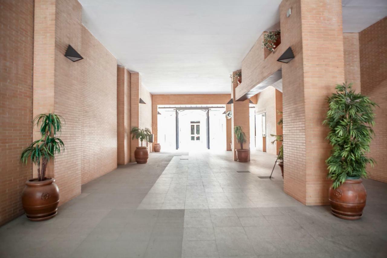 Apartamento Buhaira Seville Exterior photo
