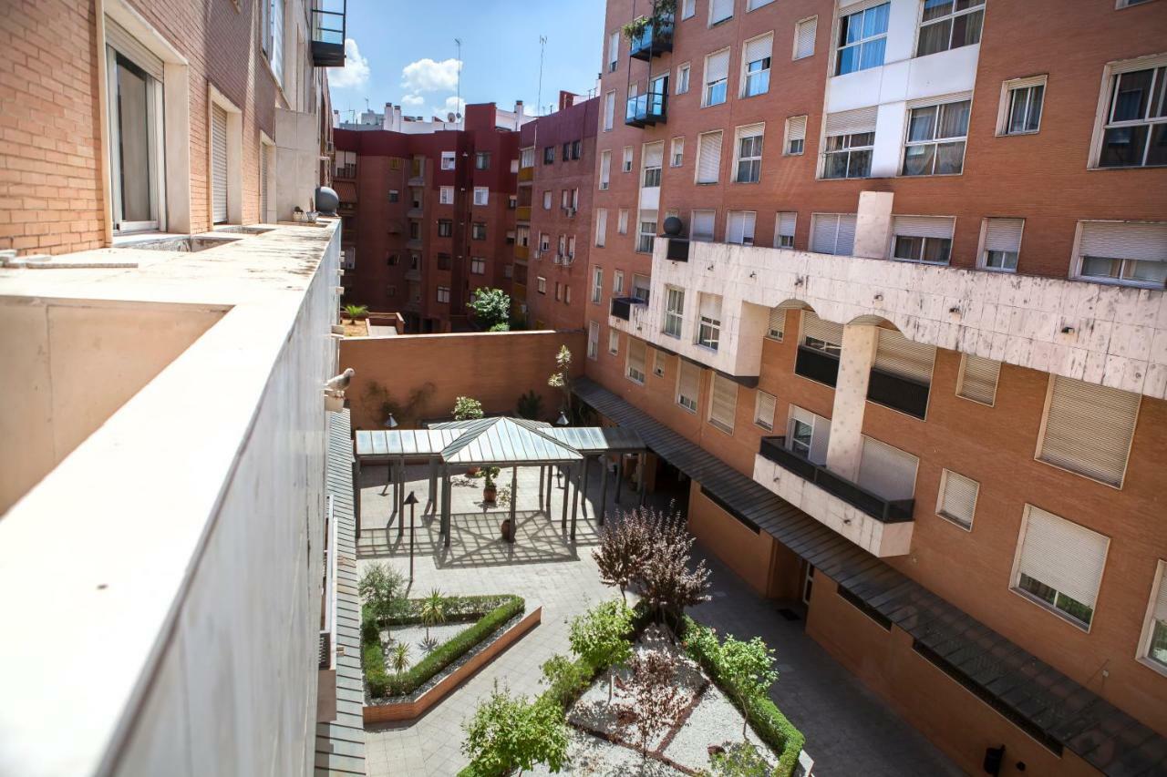 Apartamento Buhaira Seville Exterior photo